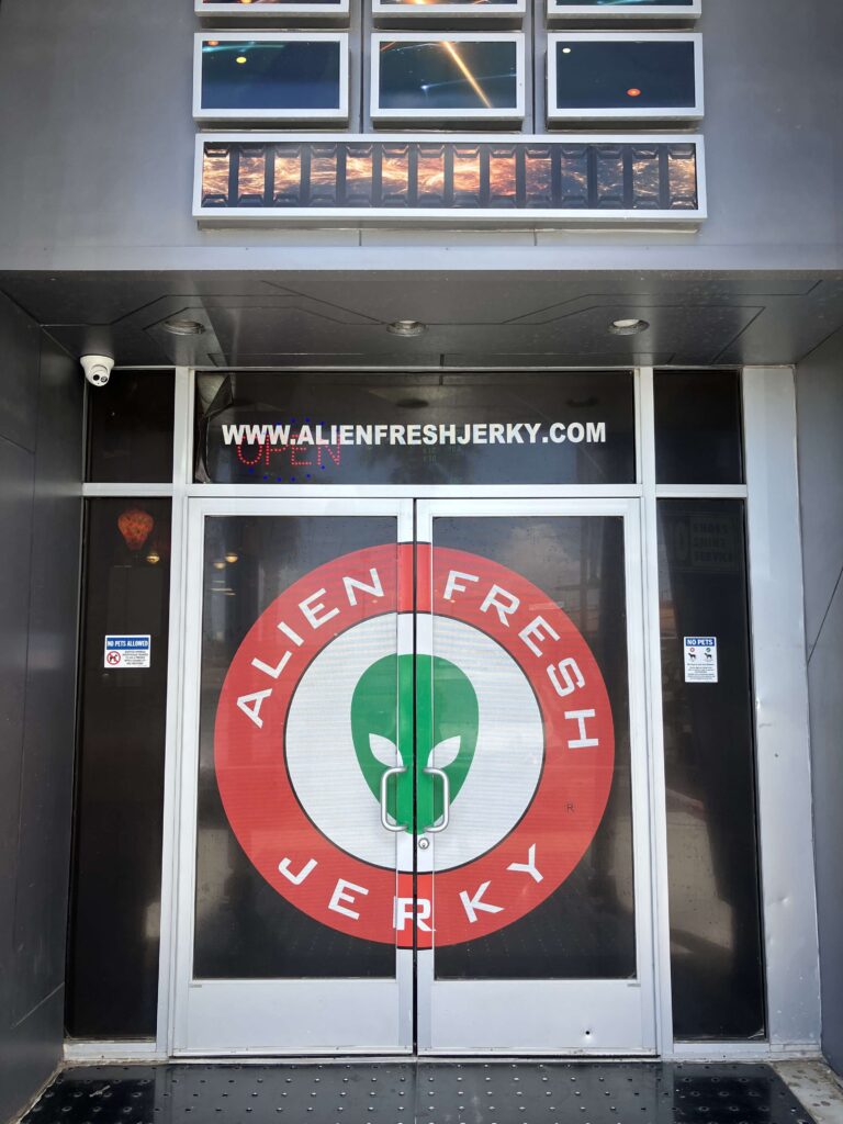 入り口はこんな感じ