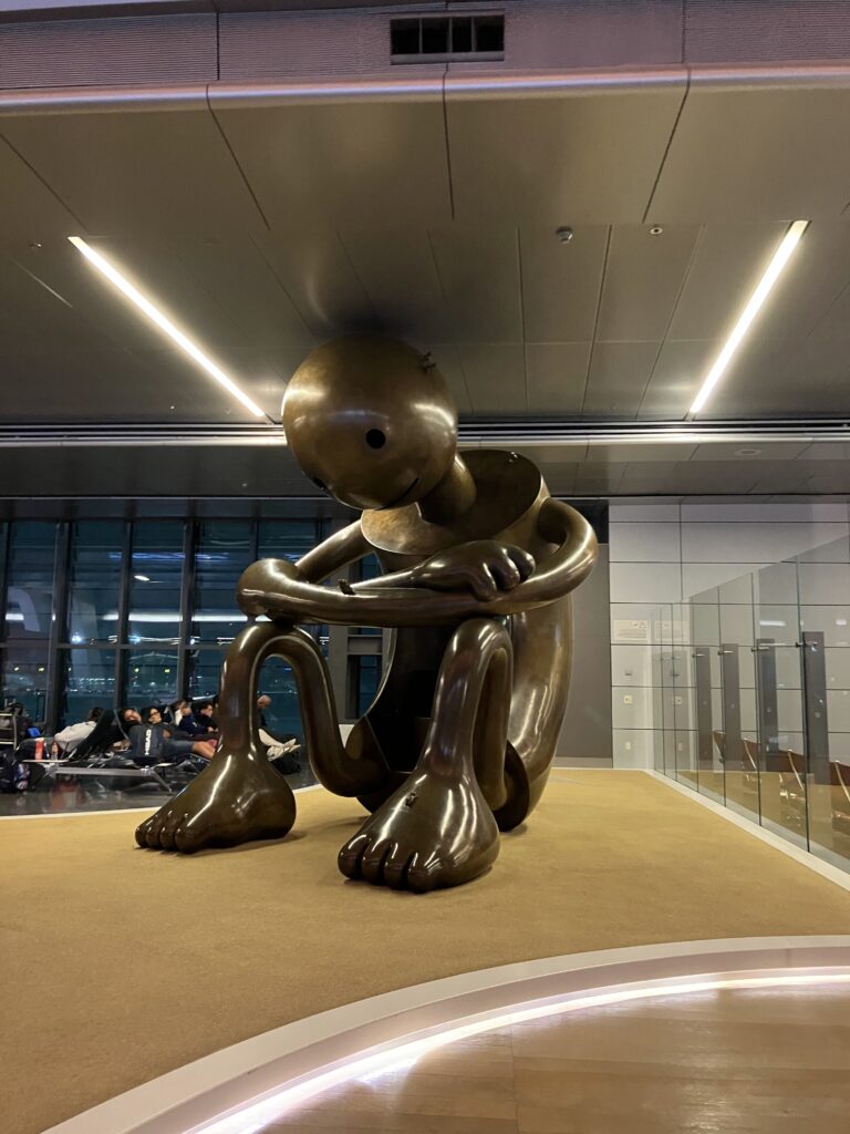 ドーハ空港内にあるオブジェ