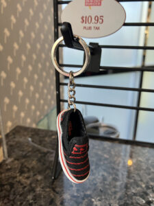 小さいシューズのキーホルダーもかわいかった！お土産にピッタリ！