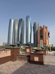 パレスホテルから見たアブダビの街の様子